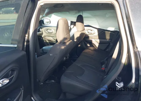 2019 Jeep Cherokee Latitude Fwd from USA, damaged, VIN 1C4PJLCB6KD220829